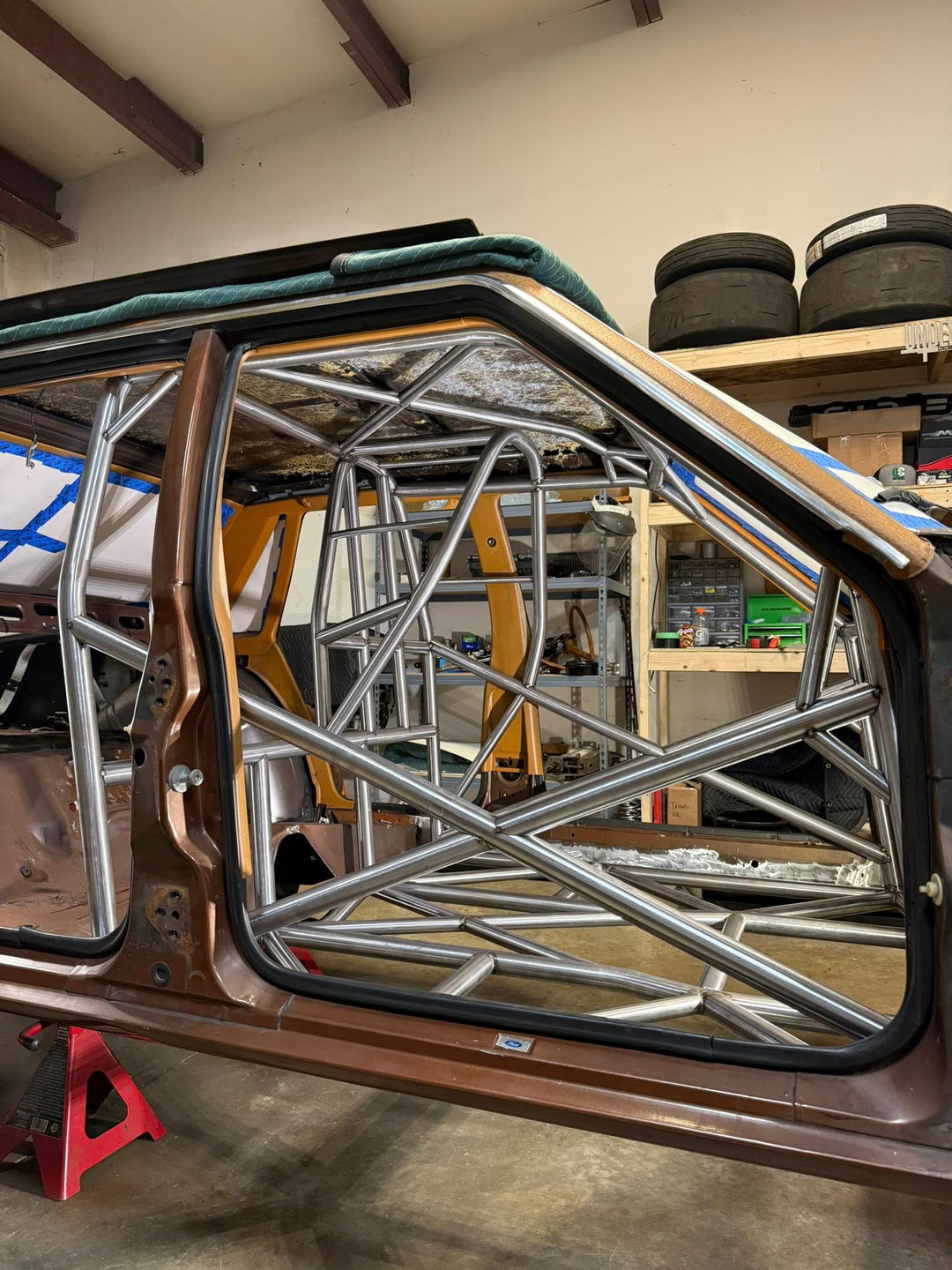 78-83  4 Door Fairmont / Zephyr 25.3 Cage Kit